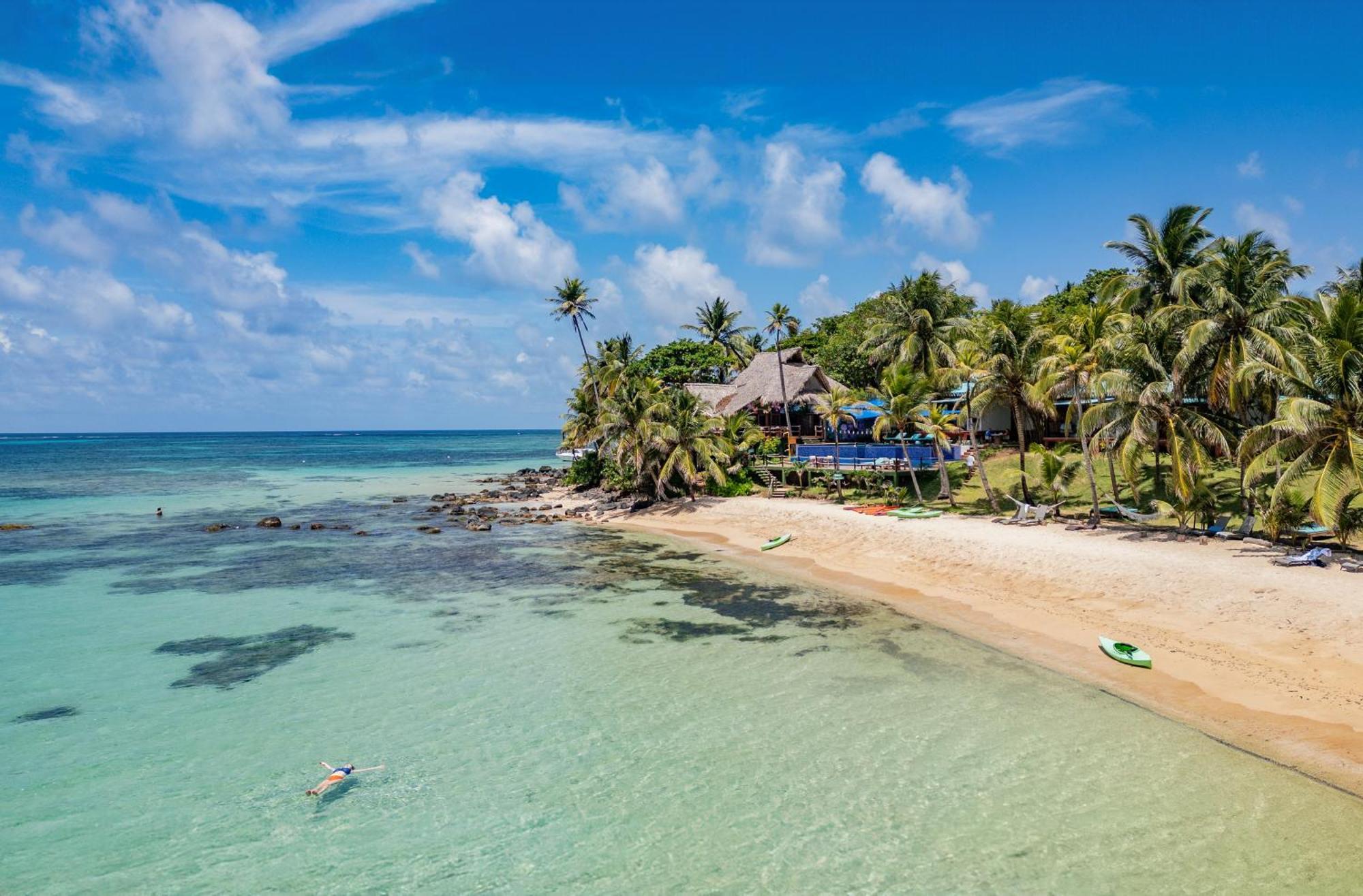Yemaya Reefs, A Small Luxury Hotel Little Corn Island Exterior photo