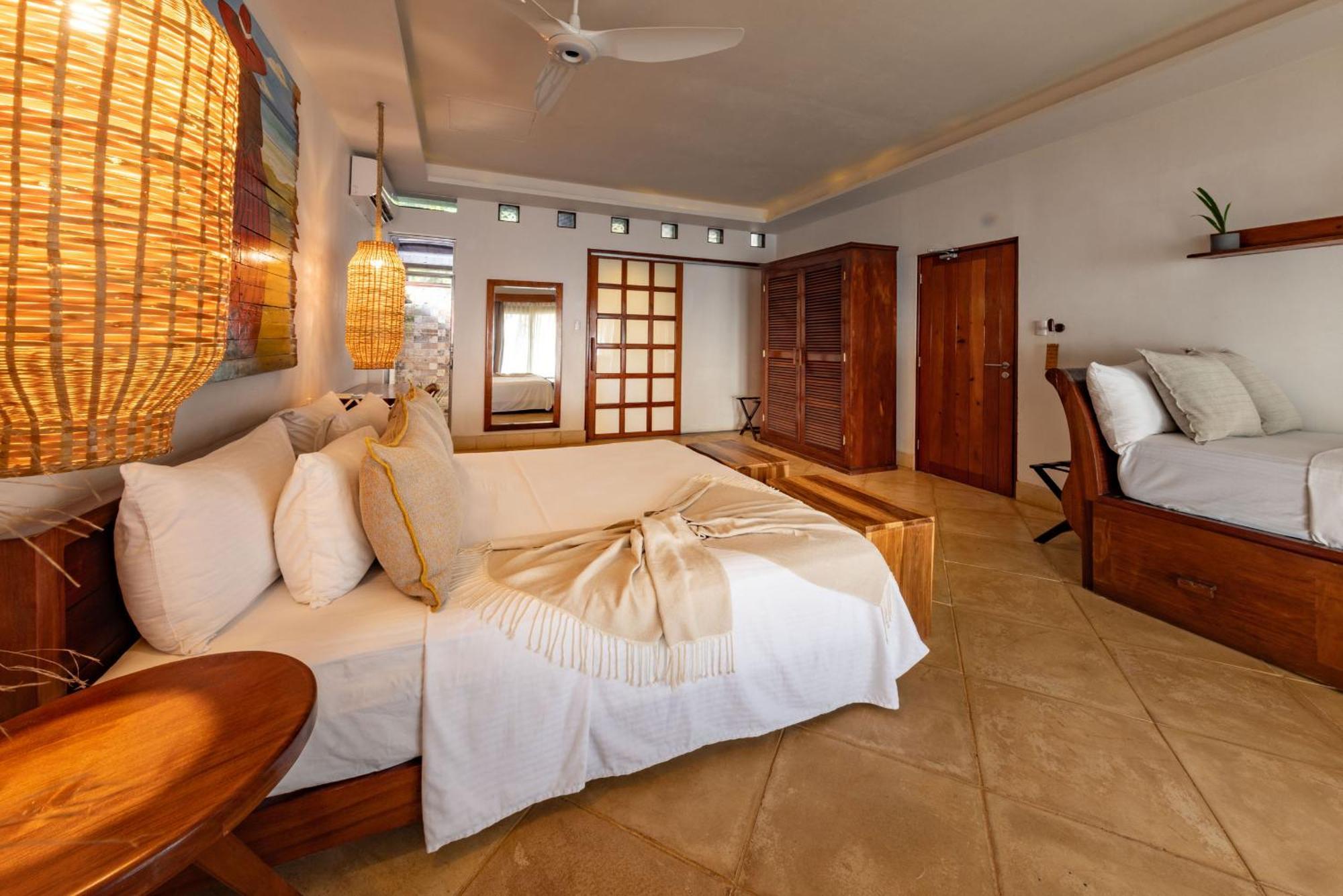 Yemaya Reefs, A Small Luxury Hotel Little Corn Island Exterior photo