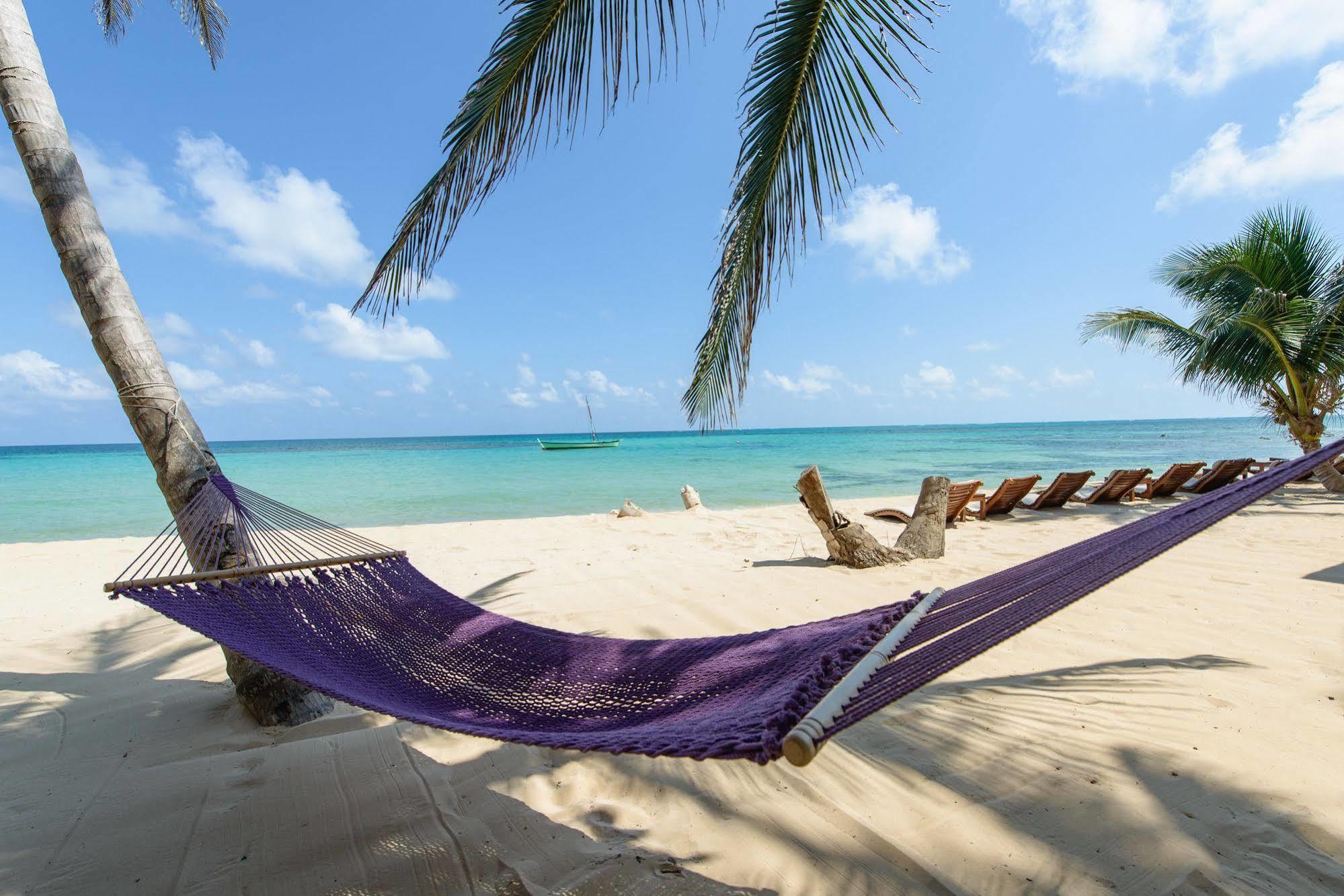 Yemaya Reefs, A Small Luxury Hotel Little Corn Island Exterior photo